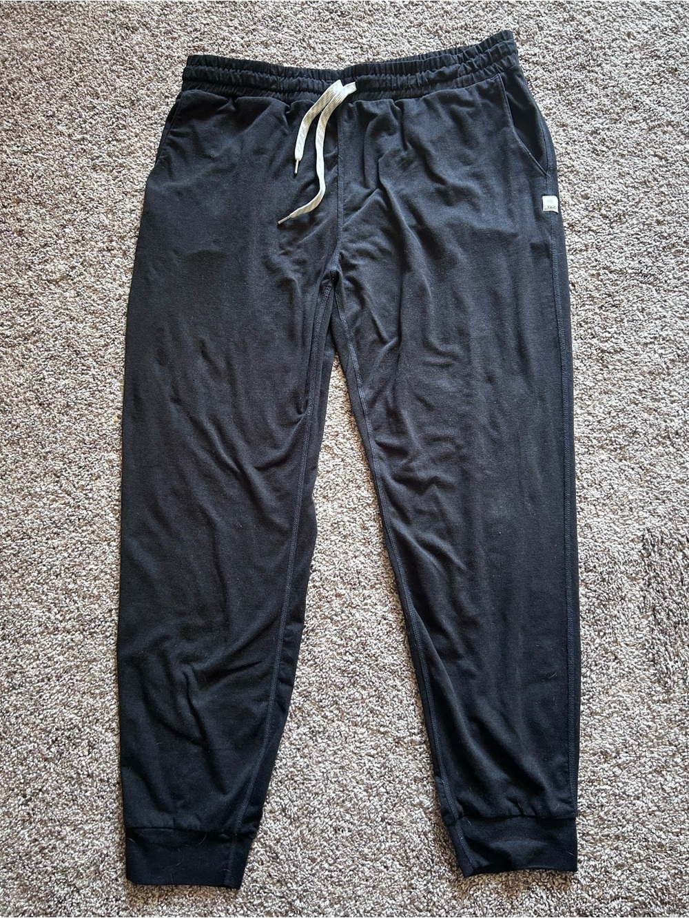 Vuori Black Women’s Performance Jogger Gently Used.